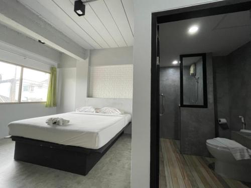 Ένα μπάνιο στο THT by Thai Hotel Krabi