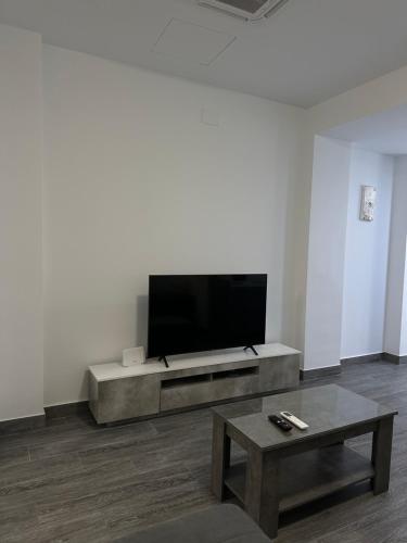 Apartamento 5 a 3 min caminando de la Estación de Bus y Tren María Zambrano 5