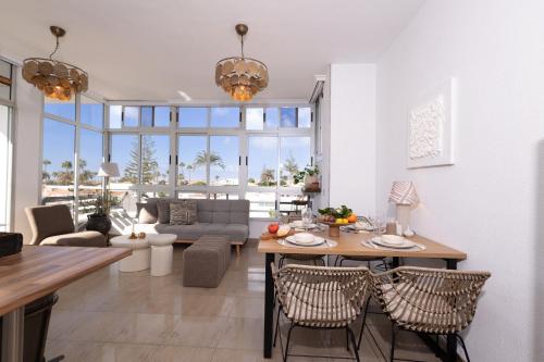 Yumbo Yumbo Yumbo Luxury 2-Beds Room Apartment