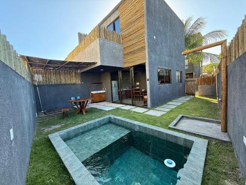 Bazén v ubytování MHV Milagres - Studio Guadalupe 07, One-Bedroom Ap nebo v jeho okolí