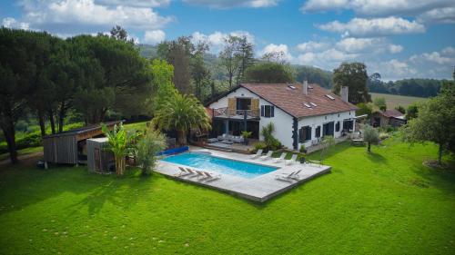 Πισίνα στο ή κοντά στο La Belle Landaise 1809 Gîte Arridoulet 2