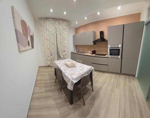 Η κουζίνα ή μικρή κουζίνα στο La Casa di MaMA