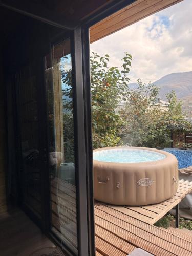 Bergsutsikt från semesterhuset