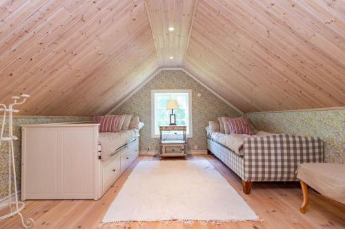 Posezení v ubytování SOD680-Katrineholm-Strangsjoe-Eknaes-0