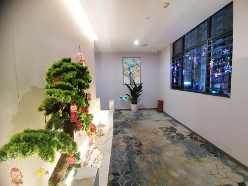 Et tv og/eller underholdning på Infiniti Hotel Chongqing