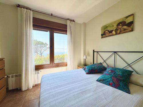 Ένα ή περισσότερα κρεβάτια σε δωμάτιο στο Casa Alicia VIVIENDA USO TURISTICO - B