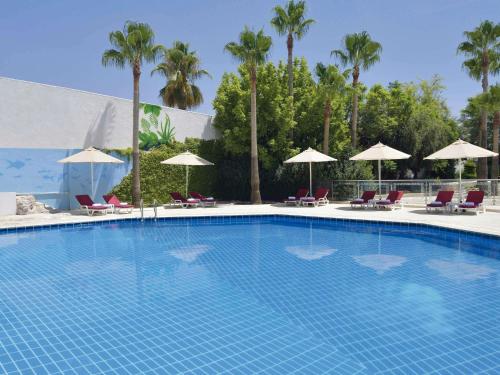 Bazén v ubytování Mövenpick Hotel Amman nebo v jeho okolí
