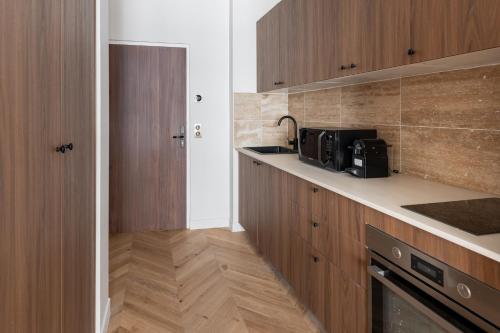 Spacious Paris Duplex for 4 Near Bastille
