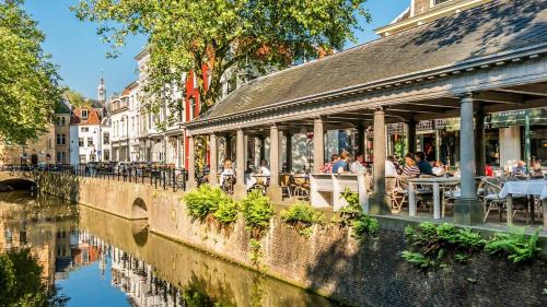 Budova, kde se prázdninový dům nachází