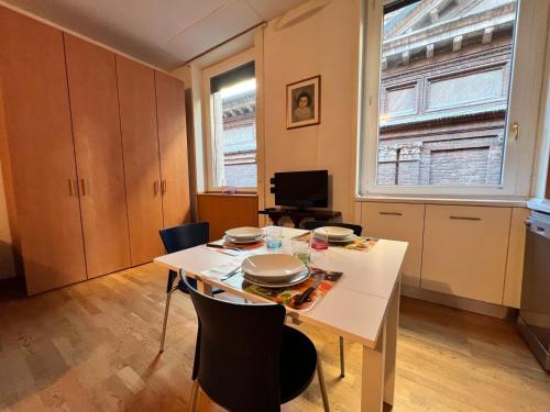 Cozy Studio few steps from Duomo City Centre by Kibilù Affitti Brevi