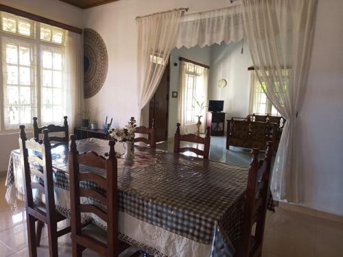 Posezení v ubytování Aura Hilltop Holiday Homestay