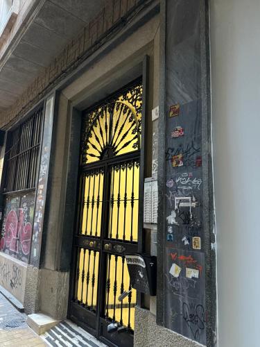 A 20 pasos del Museo Picasso by Málaga Planners
