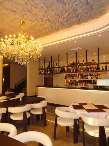 Restaurant o un lloc per menjar a Avdissons Hotel