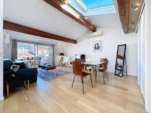 Rooftop terrasse 1 bedroom in rue d'Antibes, 5 min from the Croisette 214