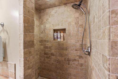 Ένα μπάνιο στο Pleasure Point Surf Retreat