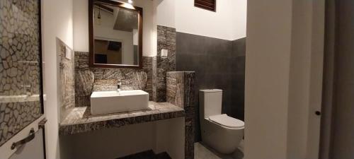 Koupelna v ubytování The ED Corner - Hiriketiya