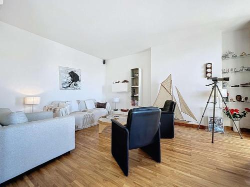 Χώρος καθιστικού στο Luxury 1 bedroom Quai St Pierre 2 mins from the Palais & Croisette 269