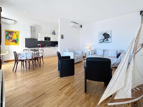 Luxury 1 bedroom Quai St Pierre 2 mins from the Palais & Croisette 269