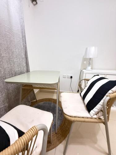 Zona d'estar a Opera47 Spacious & Central