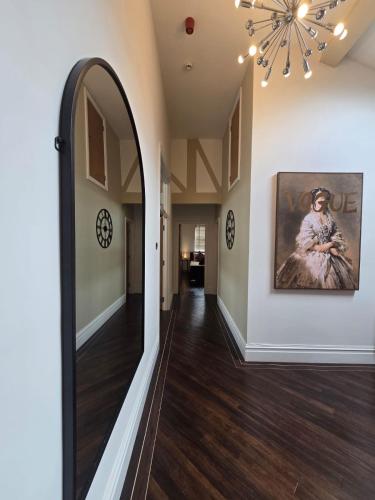 City Centre Luxury Apartment photo 31