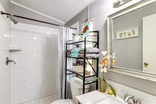 Ένα μπάνιο στο Quiet Country Living! Retreat Near Dtwn Waxahachie