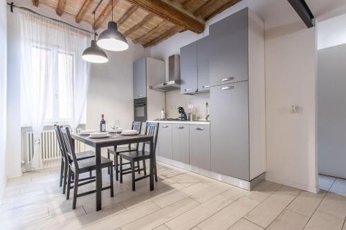 Η κουζίνα ή μικρή κουζίνα στο AM1 - Elegant three-room apt in the center