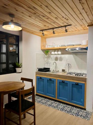 Una cocina o cocineta en El Sótano Loft