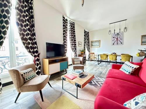 T2 Chic, Vue Vieux-Port et Notre Dame, Atypique, Calme, Clim, 48M2, Accès autonome avec code