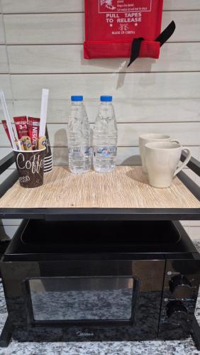 Private Chalet with Pool & Breakfast شاليه خاص مع مسبح و إفطارにあるキッチンまたは簡易キッチン