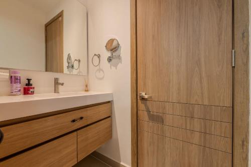 Vannituba majutusasutuses Ubicación soñada en Cartagena | Apartamento premium en Baia Kristal