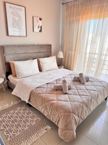 Zoe's Luxury Homes 2