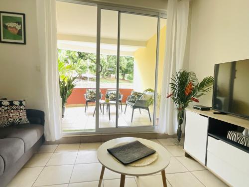 Kuchyň nebo kuchyňský kout v ubytování Prestige Lodging City Center