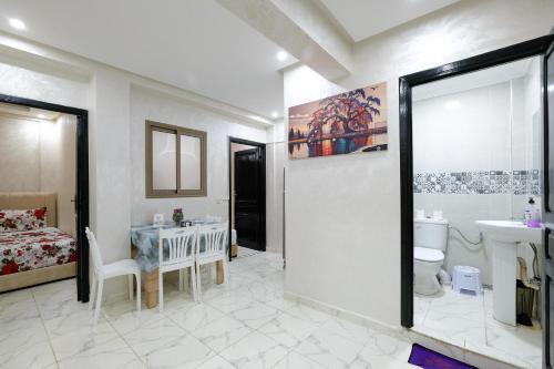 Koupelna v ubytování Riad Bollywood- International