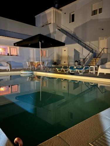 Maias House