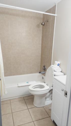 Koupelna v ubytování Dolphin Lane Motel