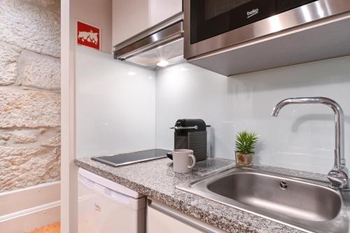 ON Apartments - Free Parking & Pet Friendly