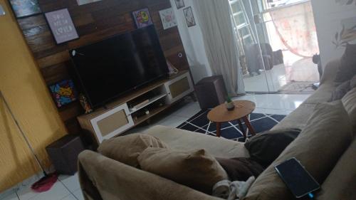 Et tv og/eller underholdning på Alugo casa para COP 30