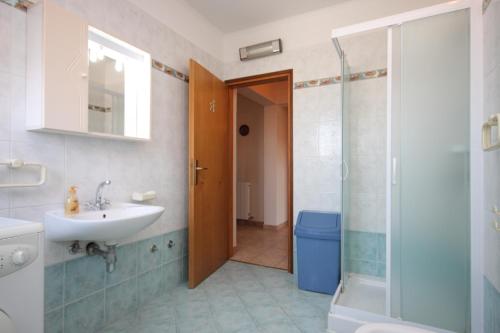 Apartment Umag 6932a