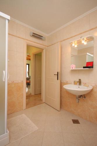 Apartment Umag 6932b
