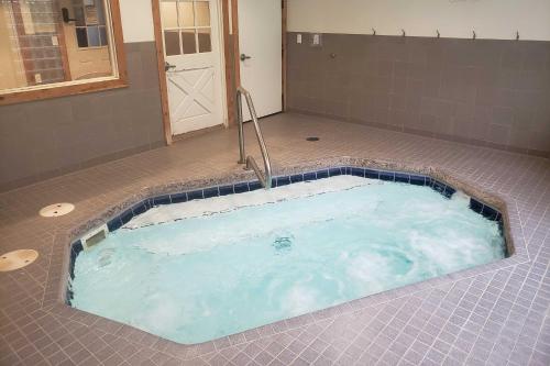 Φωτογραφία από το άλμπουμ του Walk to Giant Steps and Hot Tub Brian Head Condo! σε Brian Head