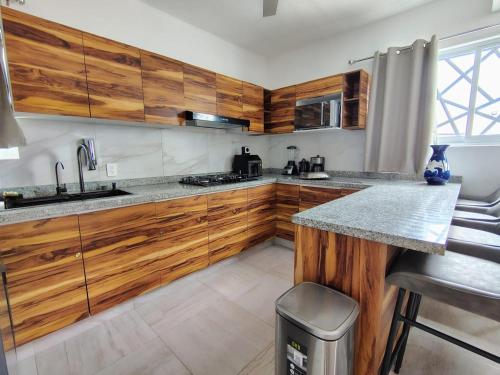 Una cocina o zona de cocina en Villa Yolanda