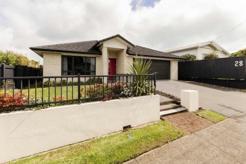 Το κτήριο όπου στεγάζεται  η παραθεριστική κατοικία