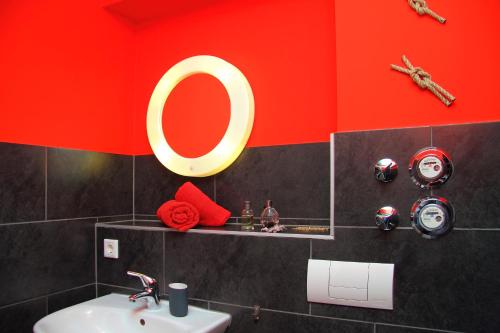Bilik mandi di Exklusive Ferienwohnung