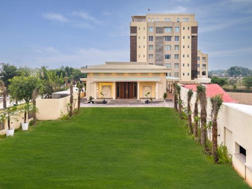 Zahrada ubytování Regenta Anantam Resort Khatu Shyam Ji at 52 bigha parking khatu shyam ji