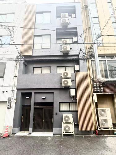 Seiha 黑门 201 黑门市场步行2分钟 日本桥车站步行2分钟 道顿堀南海难波步行10分钟 最大4人