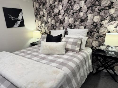 Ένα ή περισσότερα κρεβάτια σε δωμάτιο στο Mount Central but Peaceful