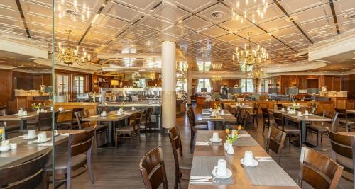 Restoran või mõni muu söögikoht majutusasutuses Best Western Plus Plaza Hotel Darmstadt