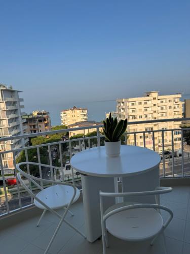 Sunrise Retreat Apartment