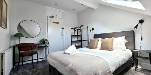 Claude Road Apartments by Switchback Stays photo 10