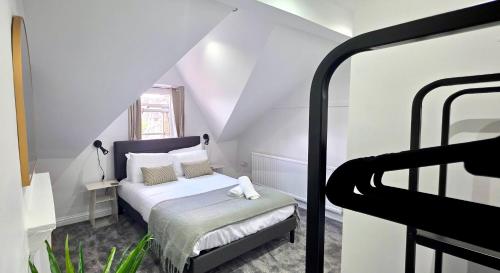 Claude Road Apartments by Switchback Stays photo 25